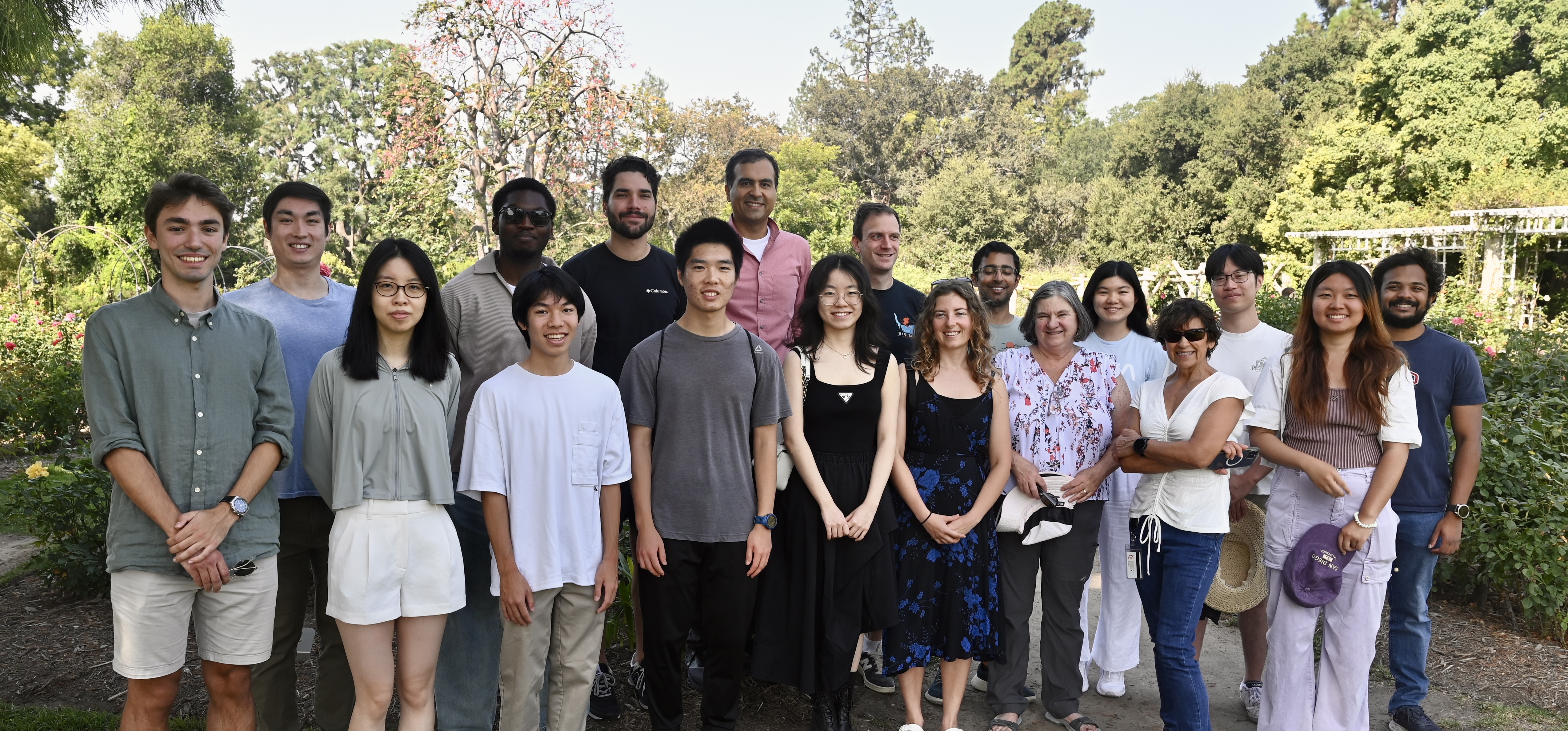 Group photo; summer 2025